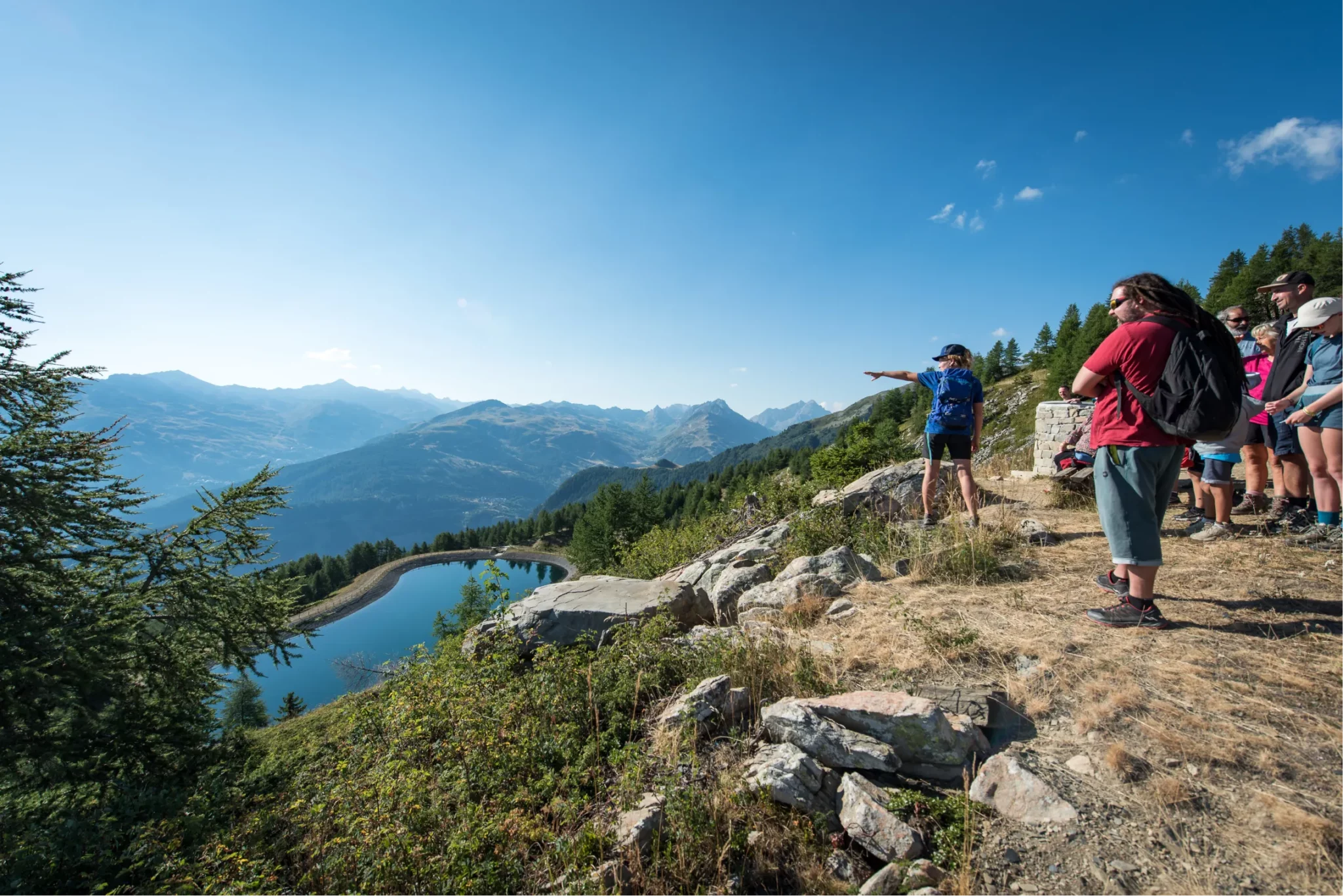 guide de randonn&eacute;e en montagne
